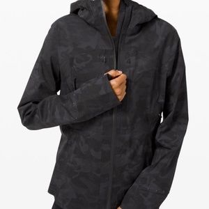 Lululemon Break a trail Jacket CAMO Size 4